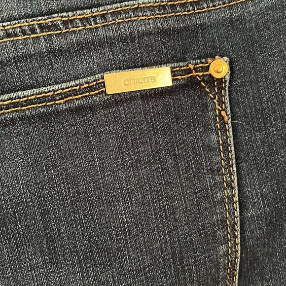 Chico's So Slimming Girlfriend Straight Leg Dark Denim Jean sz 1.5 (10) short - Picture 10 of 11